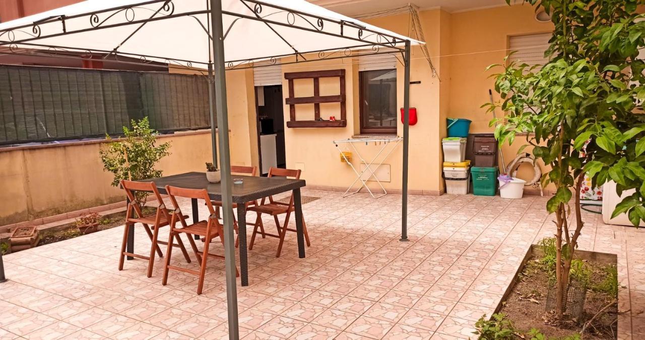 Domumontegrappa - Appartamento Indipendente Con Giardino - Сесту Екстер'єр фото