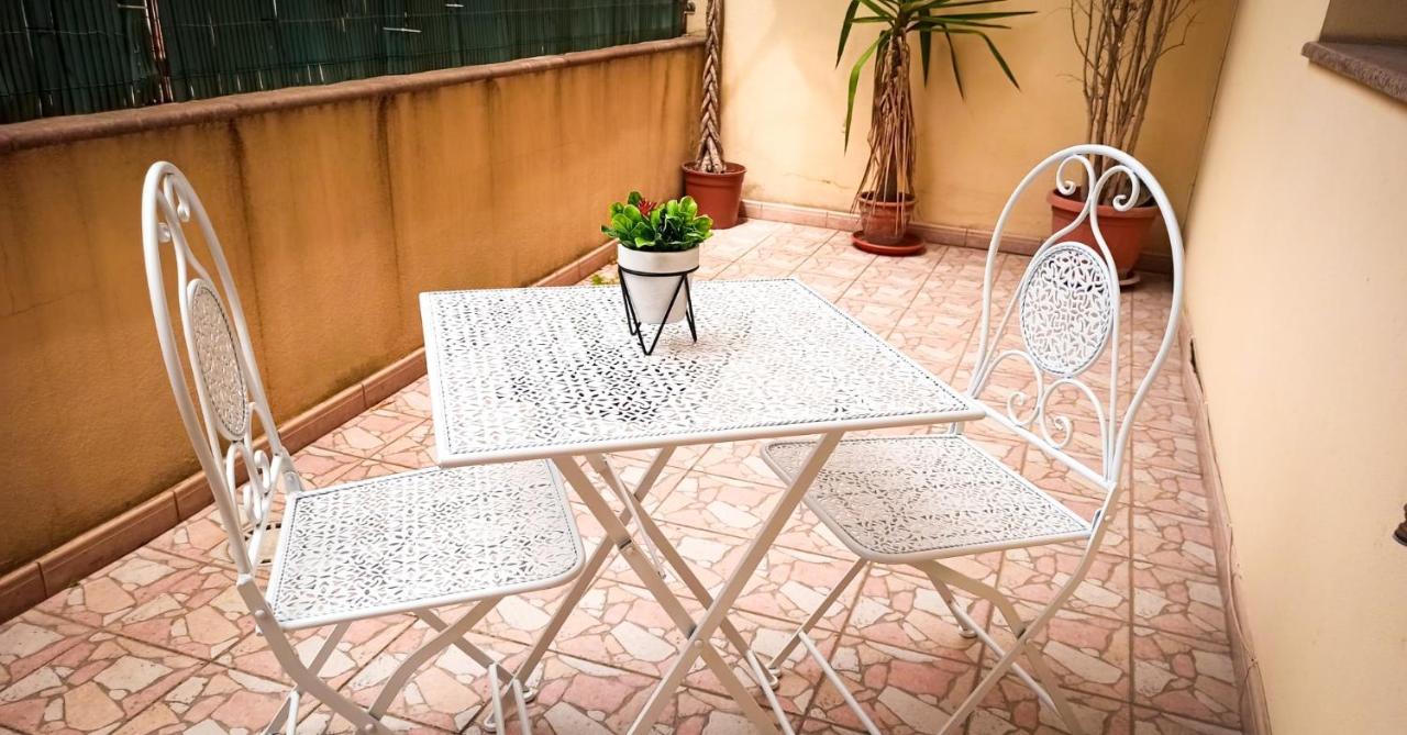 Domumontegrappa - Appartamento Indipendente Con Giardino - Сесту Екстер'єр фото