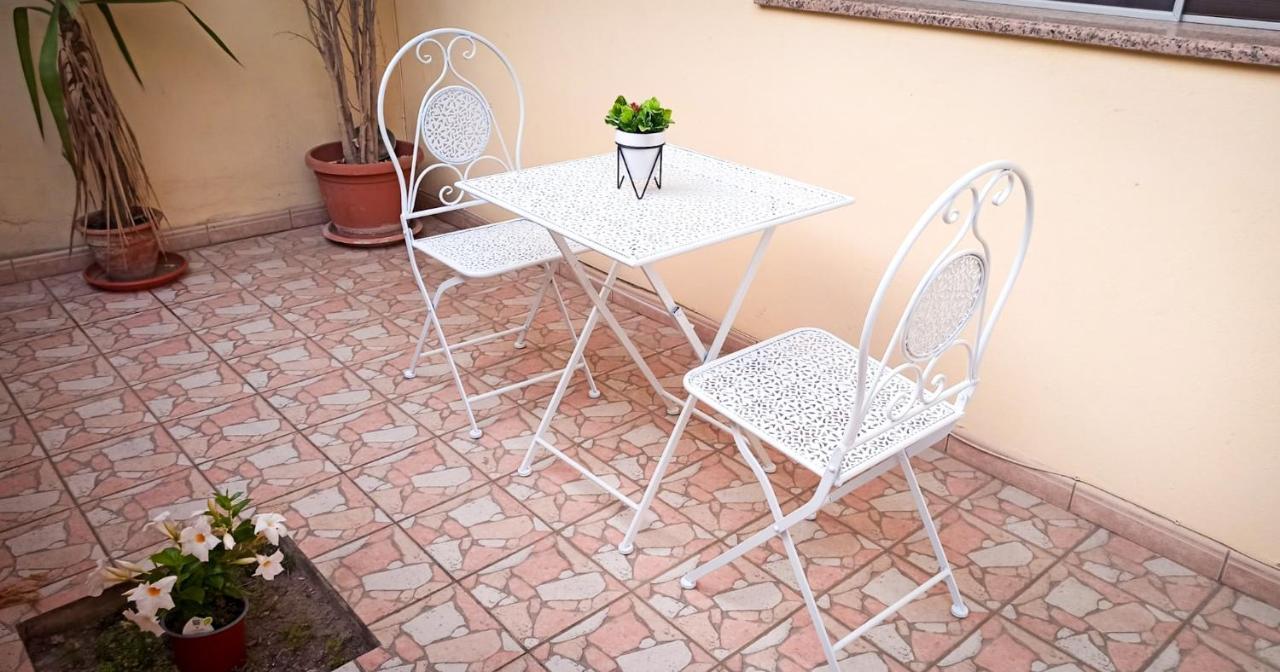 Domumontegrappa - Appartamento Indipendente Con Giardino - Сесту Екстер'єр фото